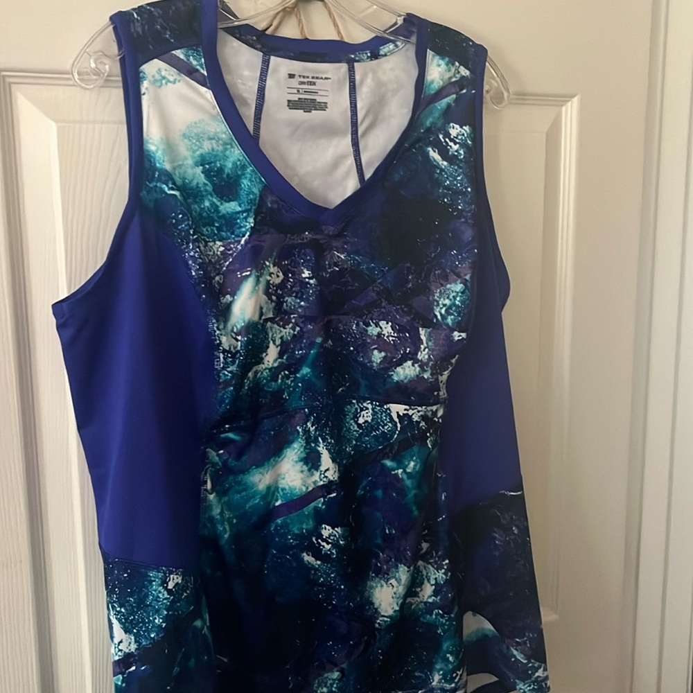 Athletic shirt XL